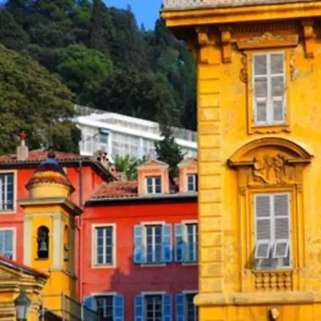 Appartement Beautiful Old Town Flat, Near The *
