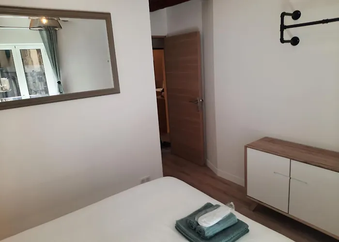 Beautiful Old Town Flat, Near The Nice